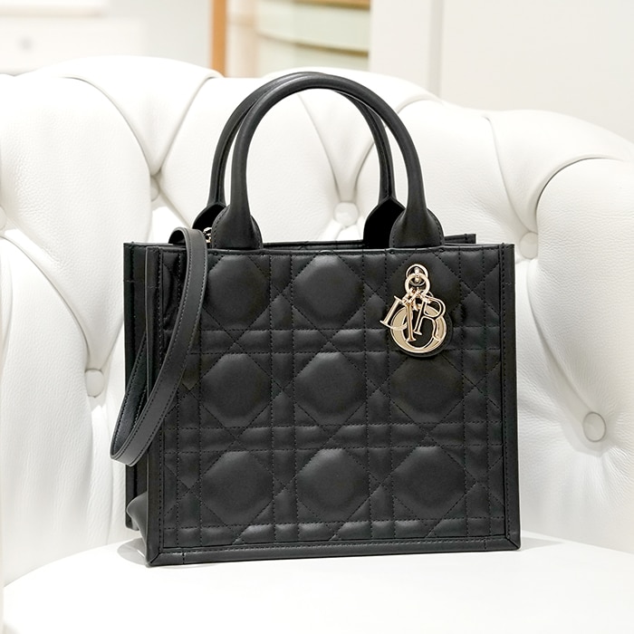 クリスチャン ディオール ブックトート バッグ スモール マクロカナージュ カーフスキン ブラック