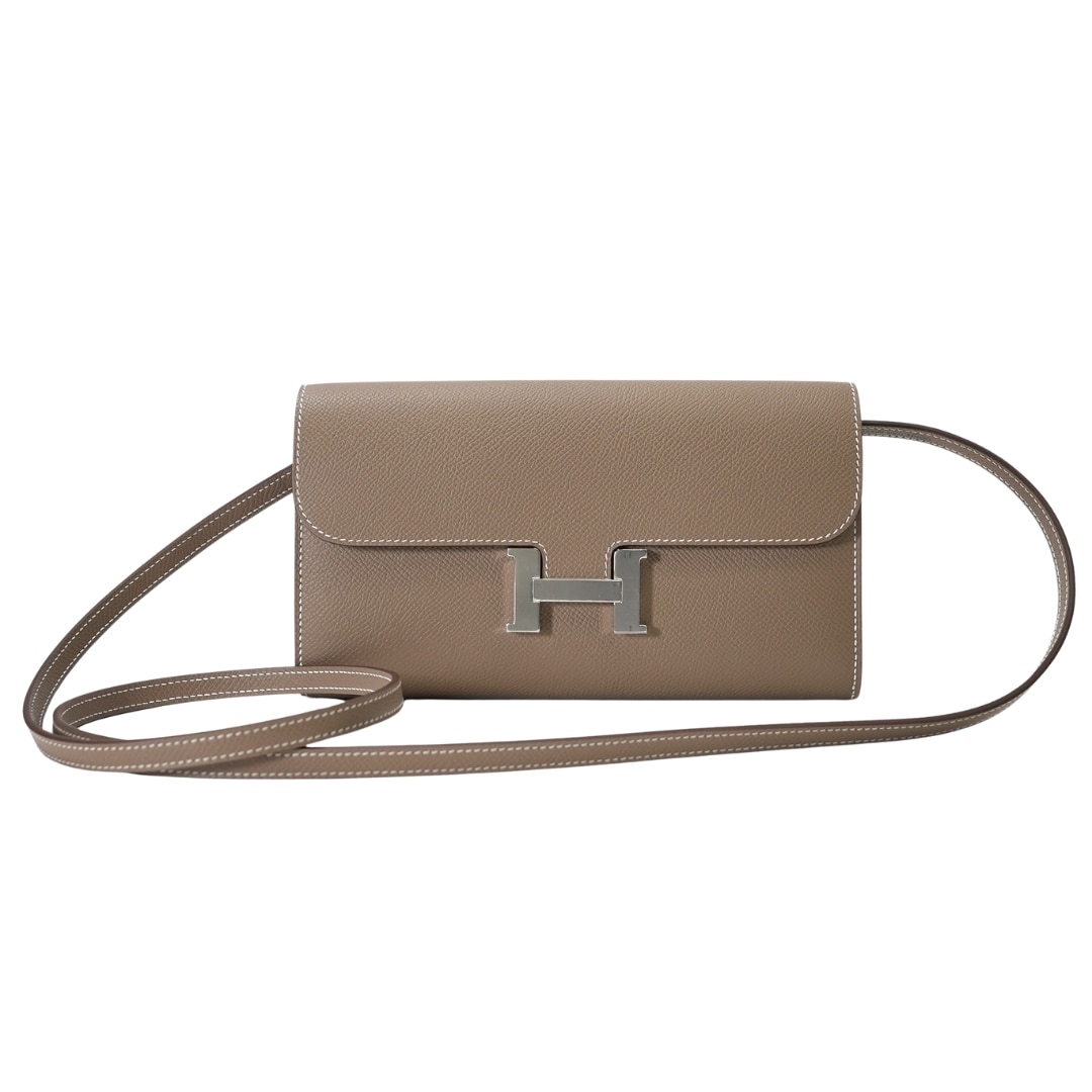 コンスタンス トゥーゴー 