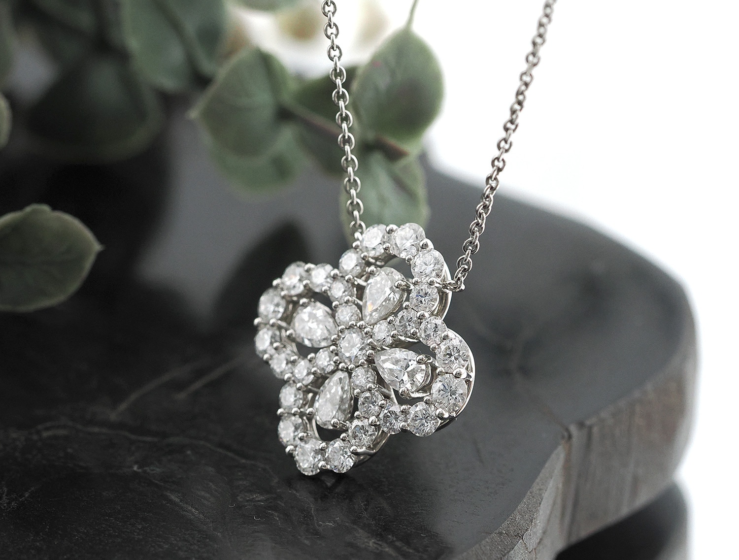 HARRY WINSTON ハリー・ウィンストン ループ フルモチーフ ペンダント 1.89ct PEDPRPMEL4C