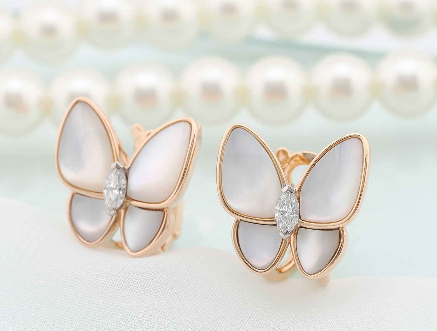 Van Cleef & Arpels ヴァン クリーフ&アーペル ドゥ パピヨン イヤリング ピアス ローズゴールド ダイヤモンド マザーオブパール VCARO8FN00