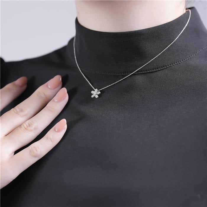 Van Cleef & Arpels ヴァン クリーフ&アーペル ソクラテス ペンダント ネックレス 1フラワー ホワイトゴールド ダイヤモンド VCARG44200 14