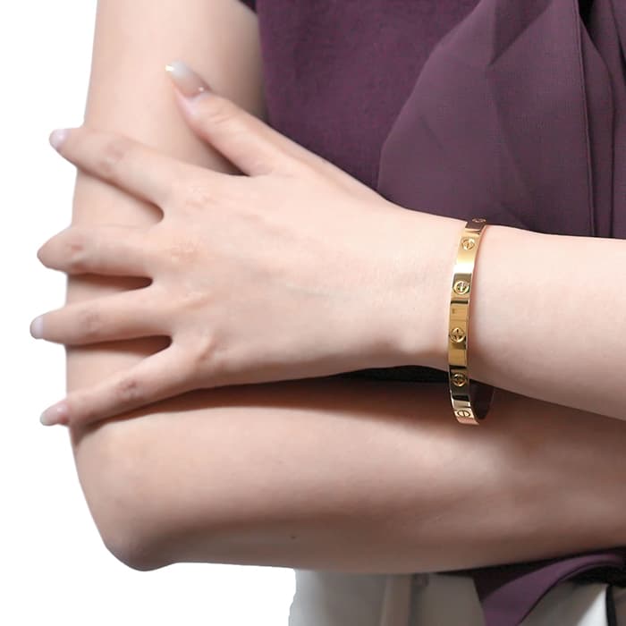CARTIER カルティエ ラブ ブレスレット オープン バングル イエローゴールド 19号 13