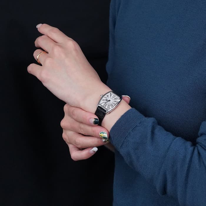 FRANCK MULLER フランク・ミュラー トノーカーべックス 1752QZ REL V-R  アンサンブル シルバー ブラックレザー 29