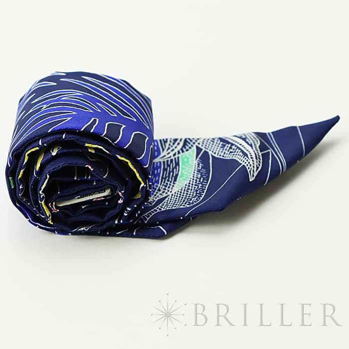HERMES エルメス その他 ツイリー シルク LA DANCE DES AMAZONES　IM/INDIGO/JAUNE/MUL 22
