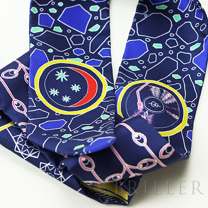 HERMES エルメス その他 ツイリー シルク LA DANCE DES AMAZONES　IM/INDIGO/JAUNE/MUL 28