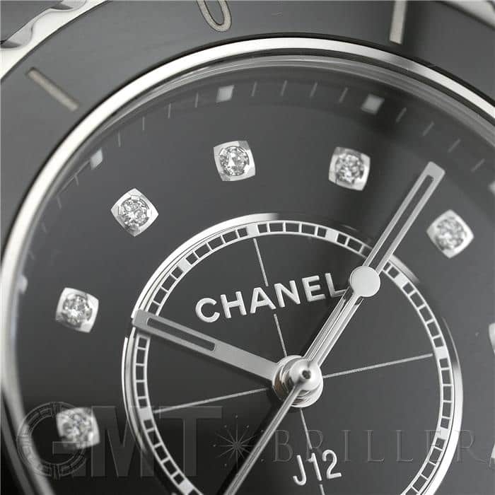CHANEL シャネル J12 クォーツ 33mm H5701 ブラックセラミック 18