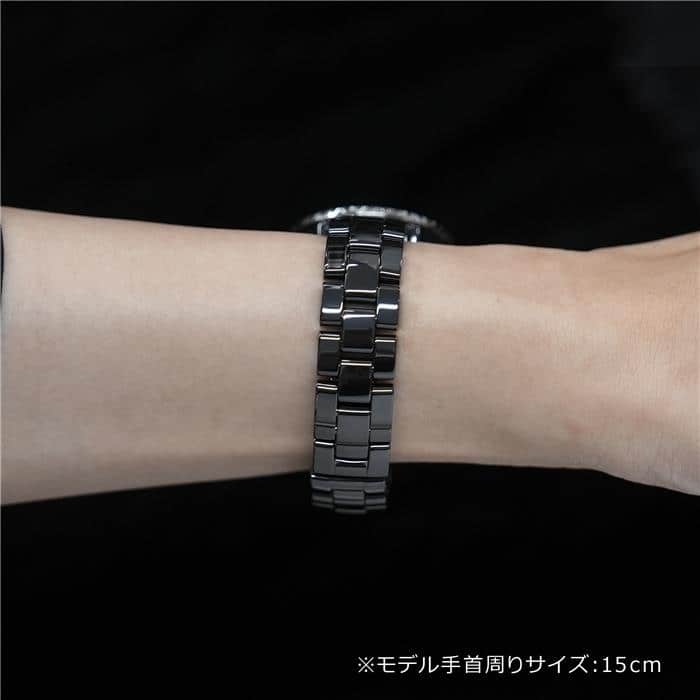 CHANEL シャネル J12 クォーツ 33mm H5701 ブラックセラミック 26