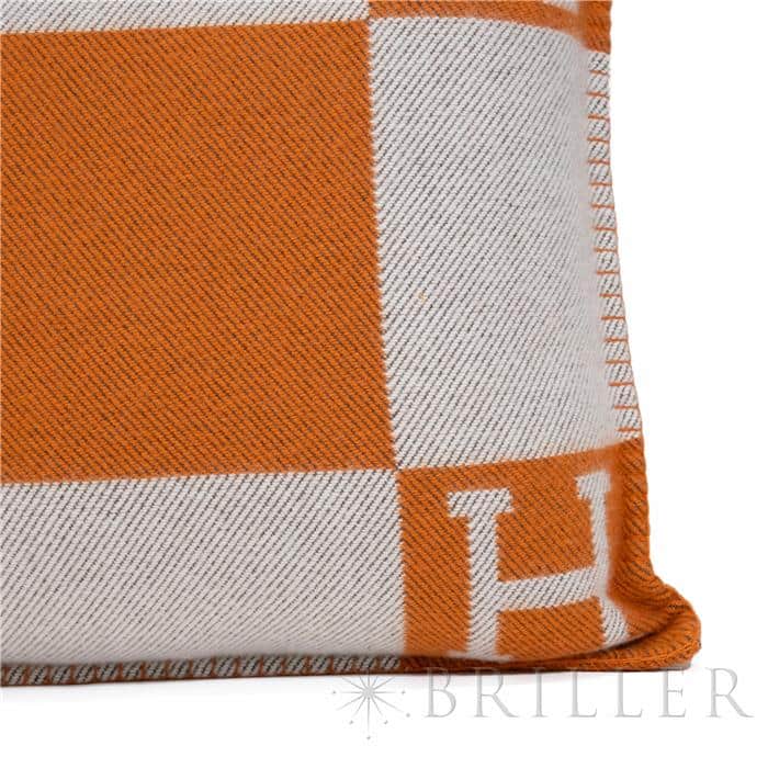 HERMES エルメス クッション アヴァロン PM エクリュ / ポティロン H102667M 58 9