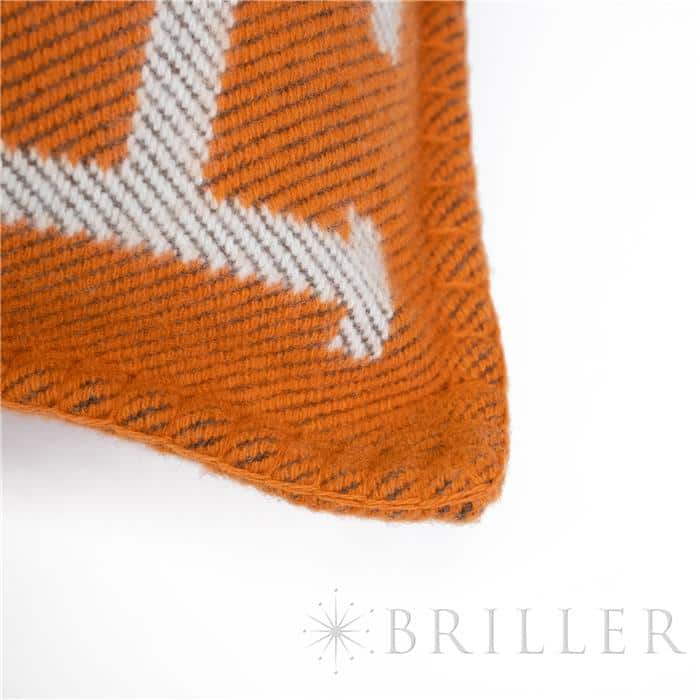 HERMES エルメス クッション アヴァロン PM エクリュ / ポティロン H102667M 58 26