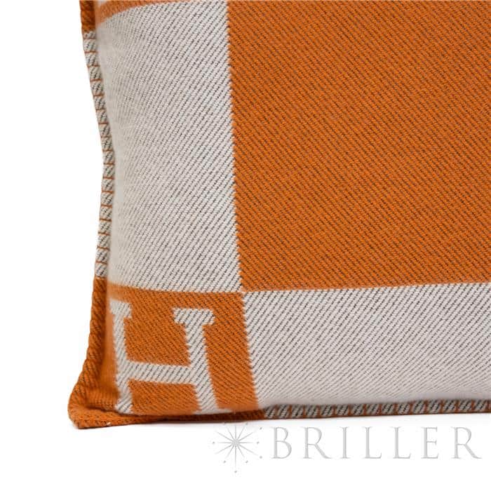 HERMES エルメス クッション アヴァロン PM エクリュ / ポティロン H102667M 58 8