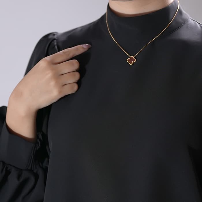 Van Cleef & Arpels ヴァン クリーフ&アーペル アルハンブラ ヴィンテージアルハンブラ ペンダント ネックレス イエローゴールド カーネリアン VCARD38500 14