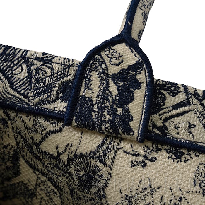 CHRISTIAN DIOR クリスチャン ディオール ブックトート バッグ ラージ トワル ドゥ ジュイ エンブロイダリー M1286ZTDT_M34I 25