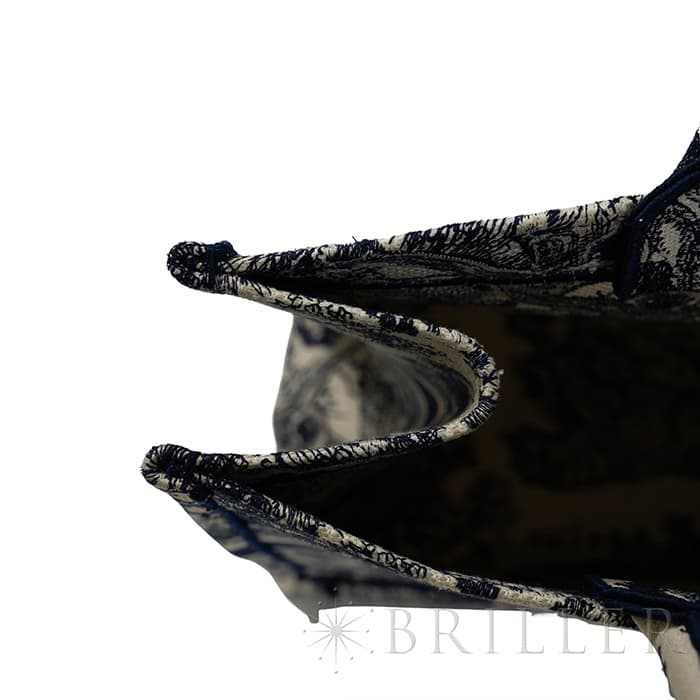 CHRISTIAN DIOR クリスチャン ディオール ブックトート バッグ ラージ トワル ドゥ ジュイ エンブロイダリー M1286ZTDT_M34I 26