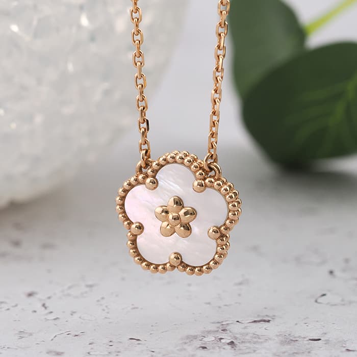 Van Cleef & Arpels ヴァン クリーフ&アーペル ラッキー ラッキー スプリング ペンダント ネックレス プラムブロッサム  ローズゴールド マザーオブパール VCARP9X100 2