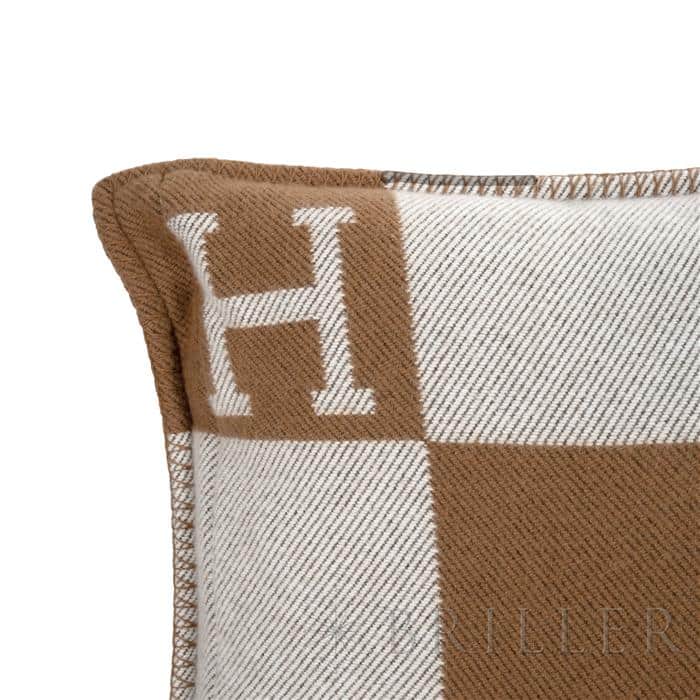 HERMES エルメス クッション アヴァロン PM エクリュ / キャラメル 11