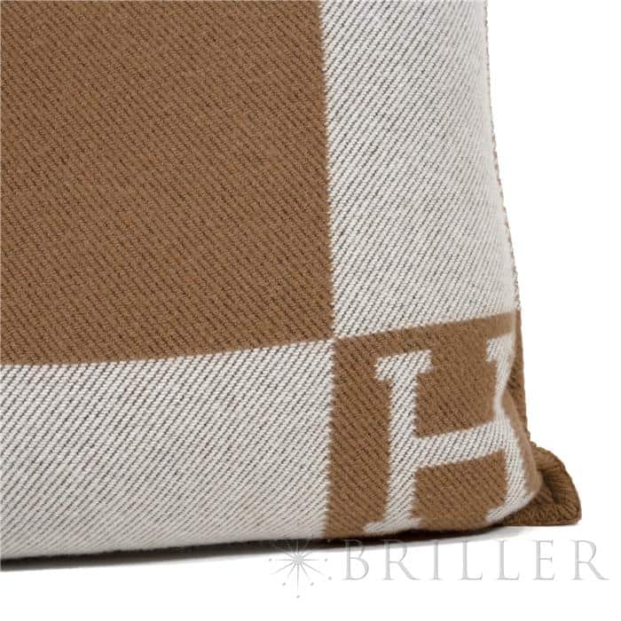 HERMES エルメス クッション アヴァロン PM エクリュ / キャラメル 14