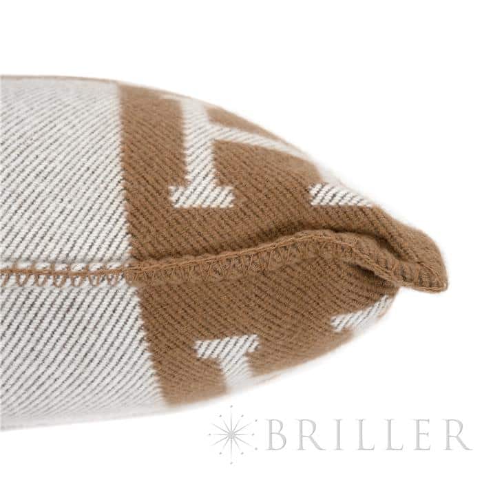 HERMES エルメス クッション アヴァロン PM エクリュ / キャラメル 16