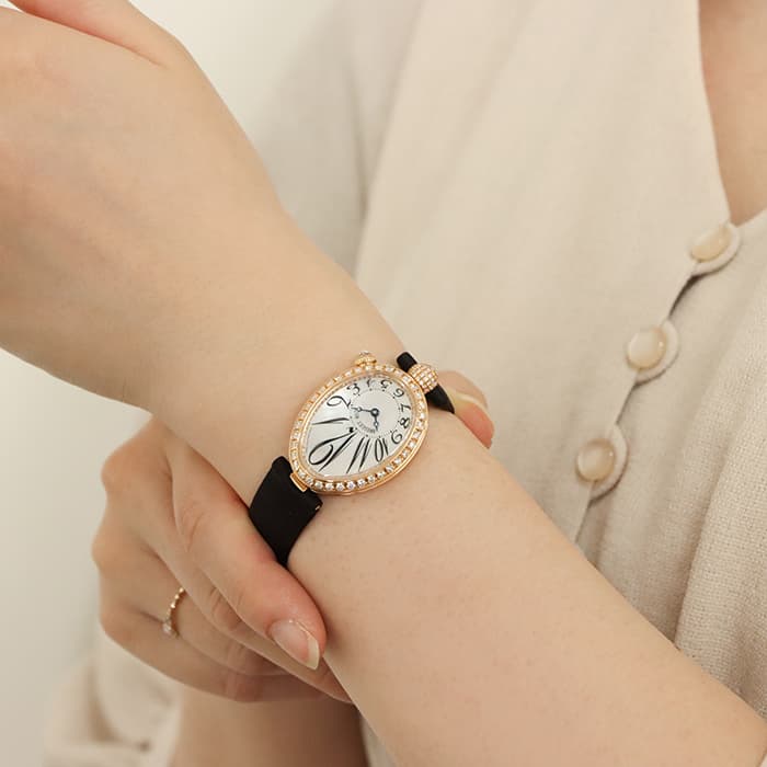BREGUET ブレゲ クイーン・オブ・ネイプルズ ミニ ホワイトMOP 8928BR/5W/844 DD0D 28
