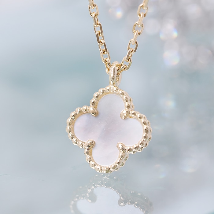 Van Cleef & Arpels ヴァン クリーフ&アーペル アルハンブラ スウィート アルハンブラ ペンダント イエローゴールド マザーオブパール VCARF69100 2
