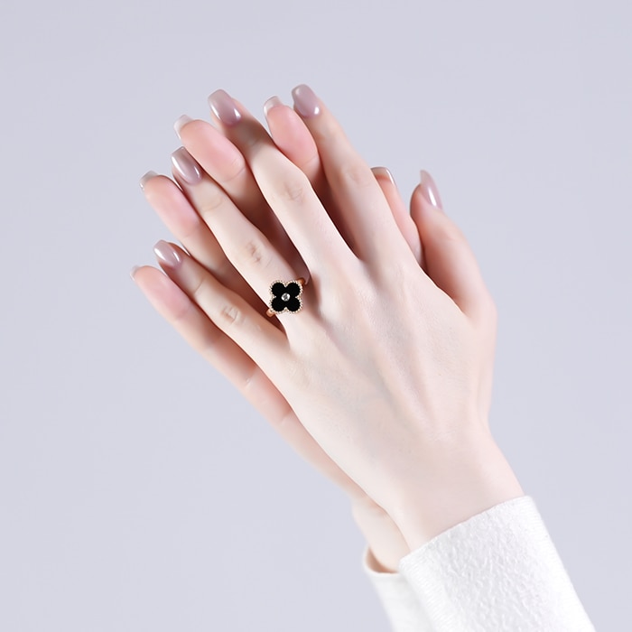 Van Cleef & Arpels ヴァン クリーフ&アーペル アルハンブラ ヴィンテージ アルハンブラ リング イエローゴールド オニキス ダイヤモンド 9号 VCARA41049 14