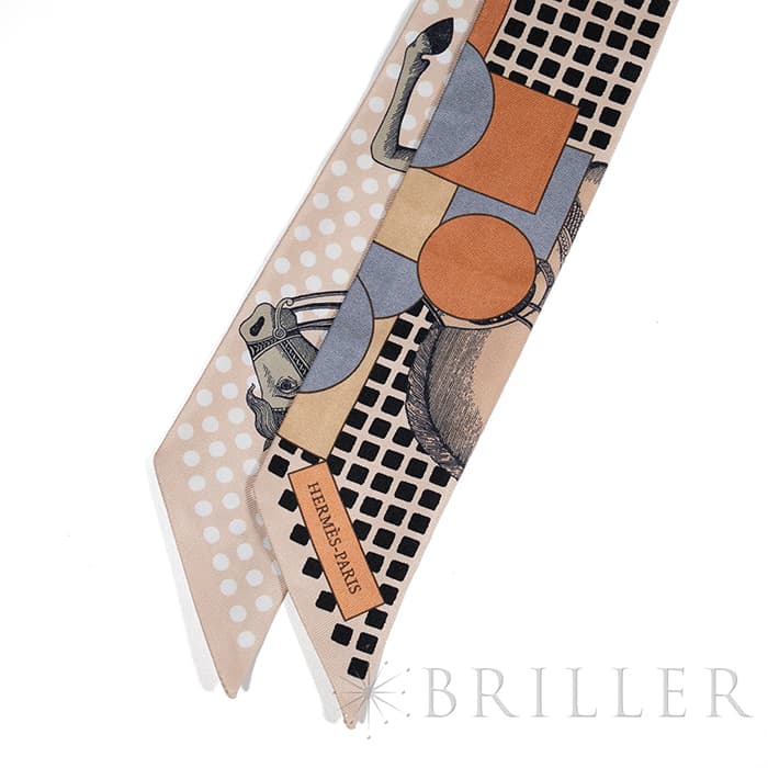 HERMES エルメス ツイリー カヴァリエ・アン・フォルム ベージュ / グレー / テラコッタ 20