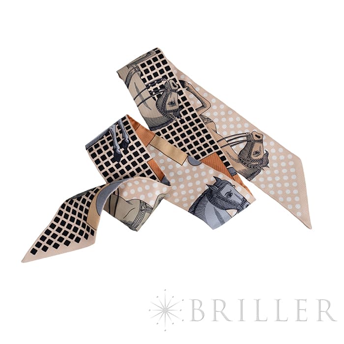 HERMES エルメス ツイリー カヴァリエ・アン・フォルム ベージュ / グレー / テラコッタ 25