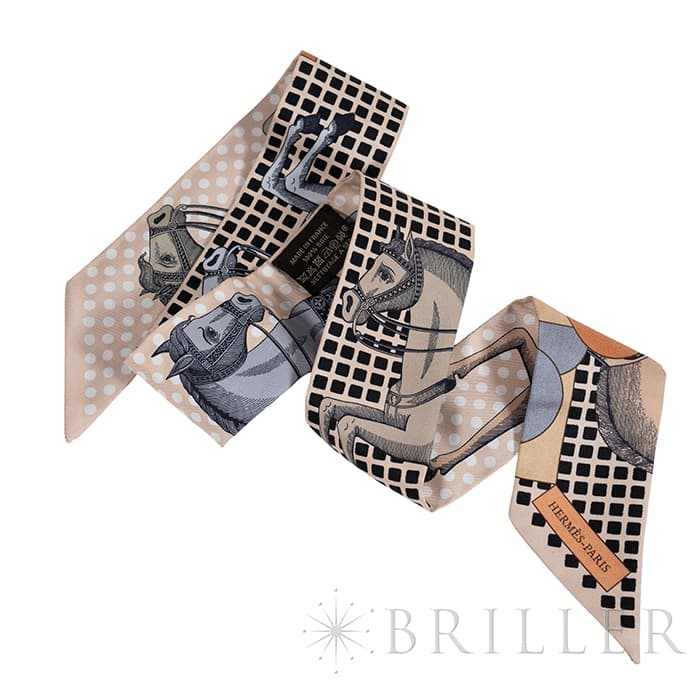 HERMES エルメス ツイリー カヴァリエ・アン・フォルム ベージュ / グレー / テラコッタ 26