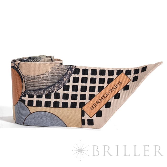 HERMES エルメス ツイリー カヴァリエ・アン・フォルム ベージュ / グレー / テラコッタ 28