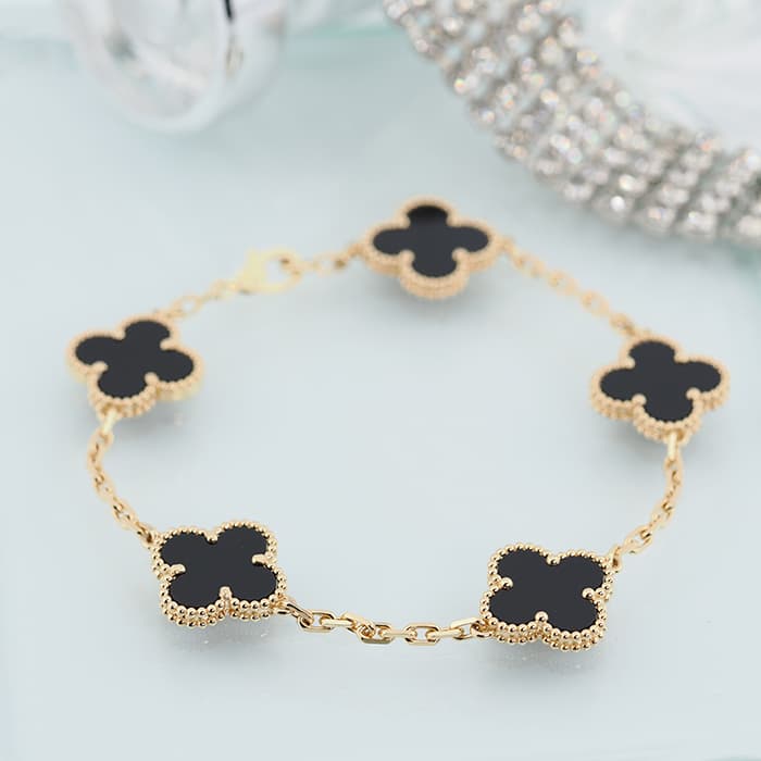 Van Cleef & Arpels ヴァン クリーフ&アーペル ヴィンテージ アルハンブラ ブレスレット 5モチーフ イエローゴールド オニキス VCARA41300 2