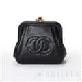 CHANEL シャネル その他 がま口ポーチ キャビアスキン ブラック メイン