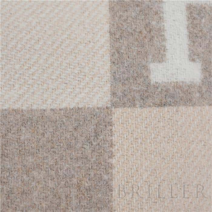 HERMES エルメス クッション アヴァロンIII PM ココ・カモミール H102666M 28 10