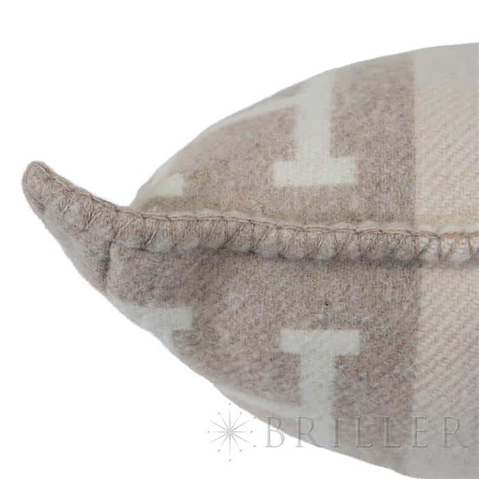 HERMES エルメス クッション アヴァロンIII PM ココ・カモミール H102666M 28 15