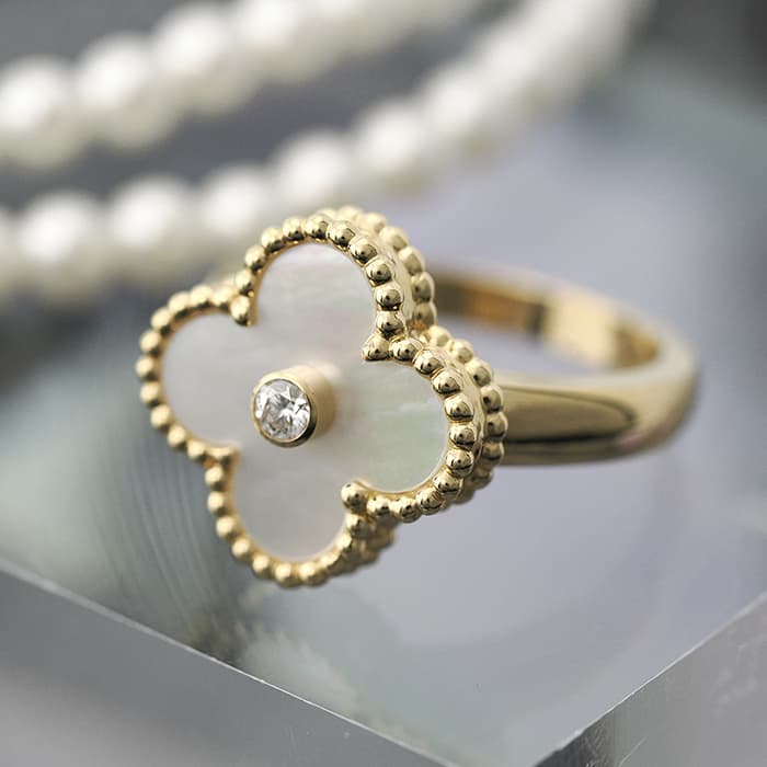 Van Cleef & Arpels ヴァン クリーフ&アーペル アルハンブラ ヴィンテージアルハンブラ リング イエローゴールド マザーオブパール ダイヤモンド VCARA41152 2