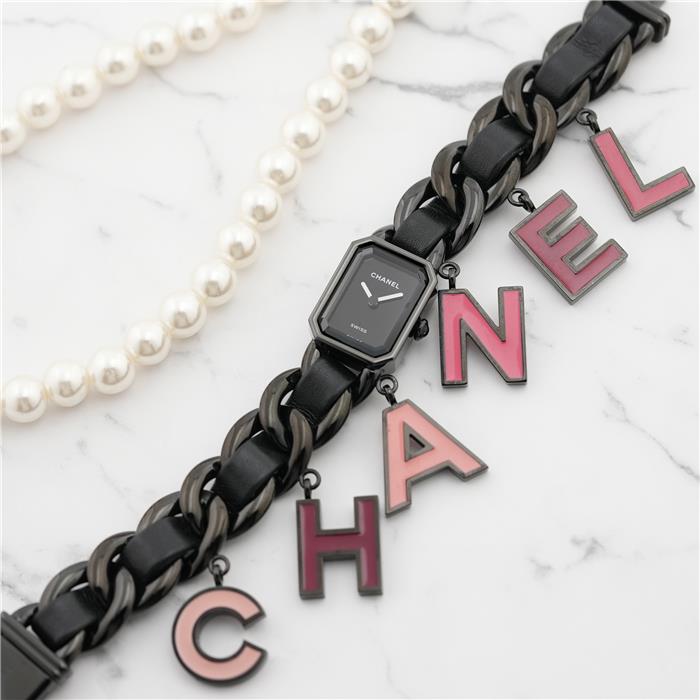 CHANEL シャネル プルミエール チャーム BLUSH H10330 Mサイズ 2