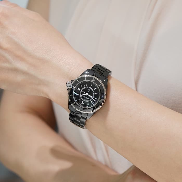 CHANEL シャネル J12 H0682 J12 33mm ブラックセラミック 28