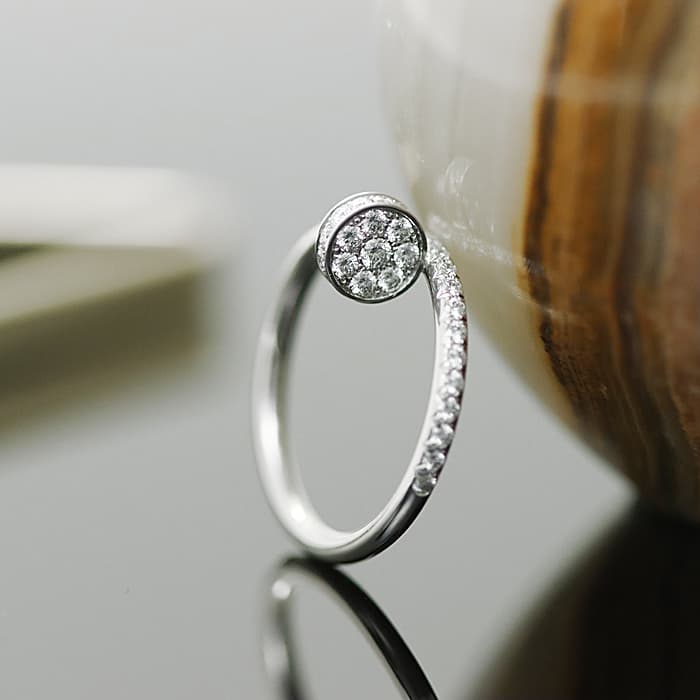 CARTIER カルティエ ジュストアンクル リング スモールモデル ホワイトゴールド セミパヴェダイヤモンド 7号 B4231600 2